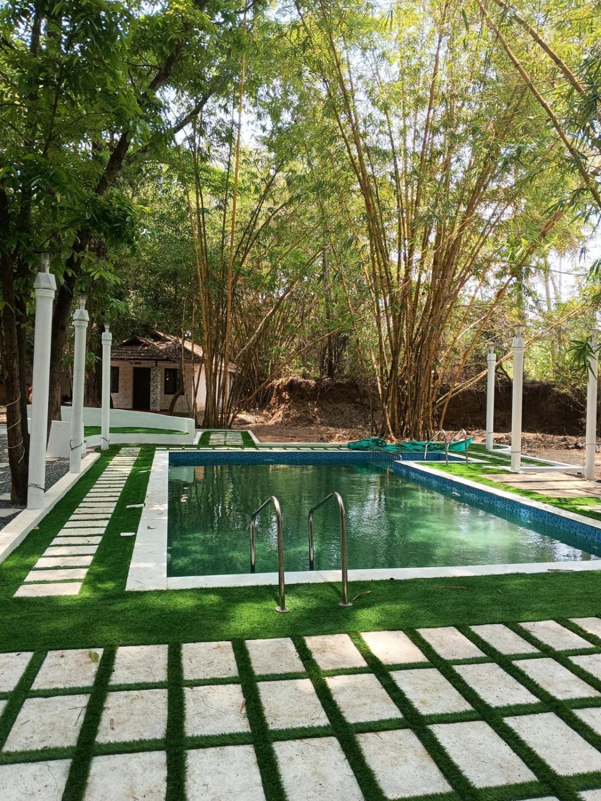 Surya Eco And Wedding Resort Thrissur Екстериор снимка